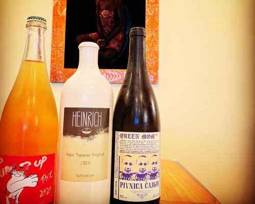 画像のワインはすべてオーガニックというこだわり。